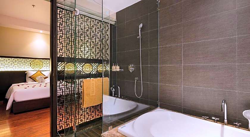 Thanh Lich Royal Boutique