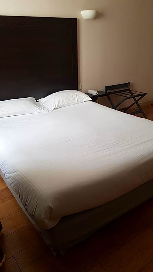 Logis Hôtel des Deux Forts