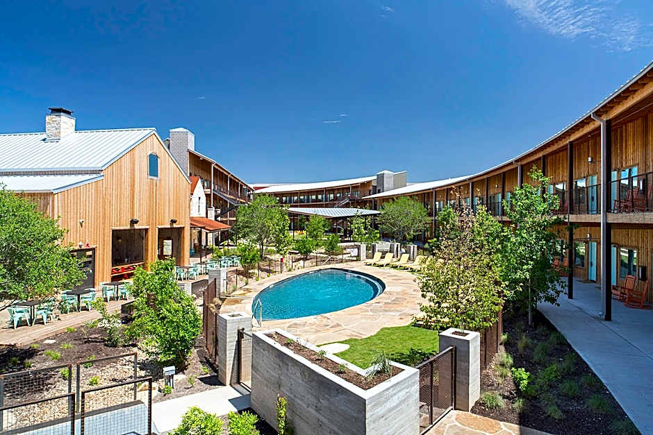 Lone Star Court, by Valencia Hotel Group