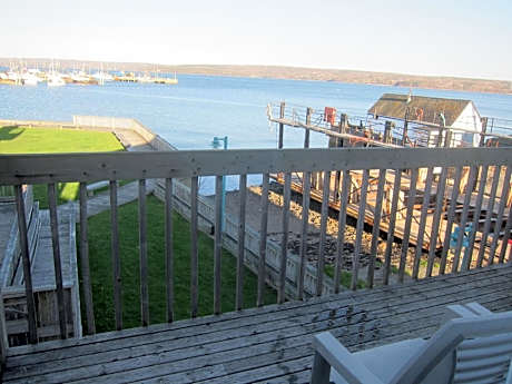 Double Room with Two Double Beds, Sea View and Balcony