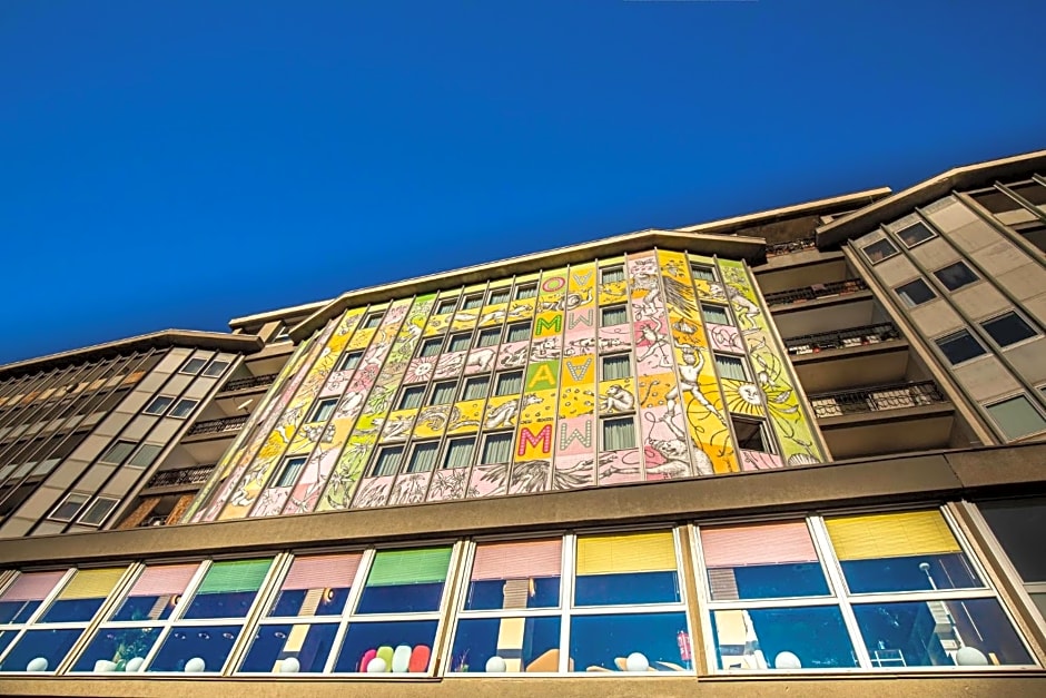 OMAMA Hotel