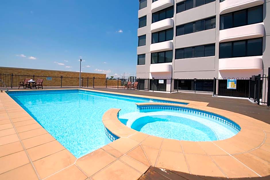 Park Regis North Quay