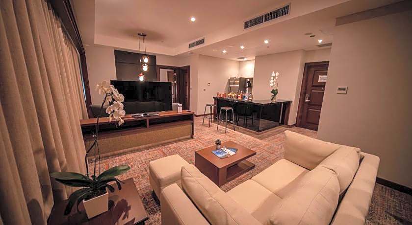 Avenzel Hotel & Convention Cibubur