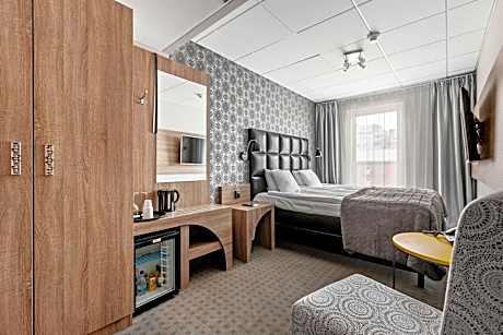 Economy Twin Room - Non-Smoking