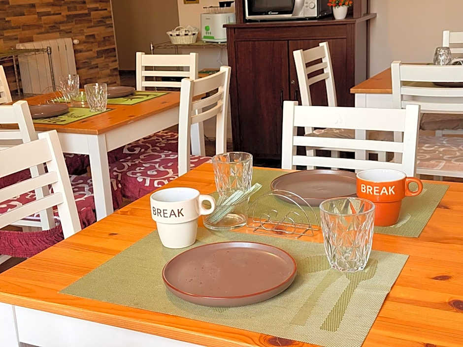 Home Syrakos