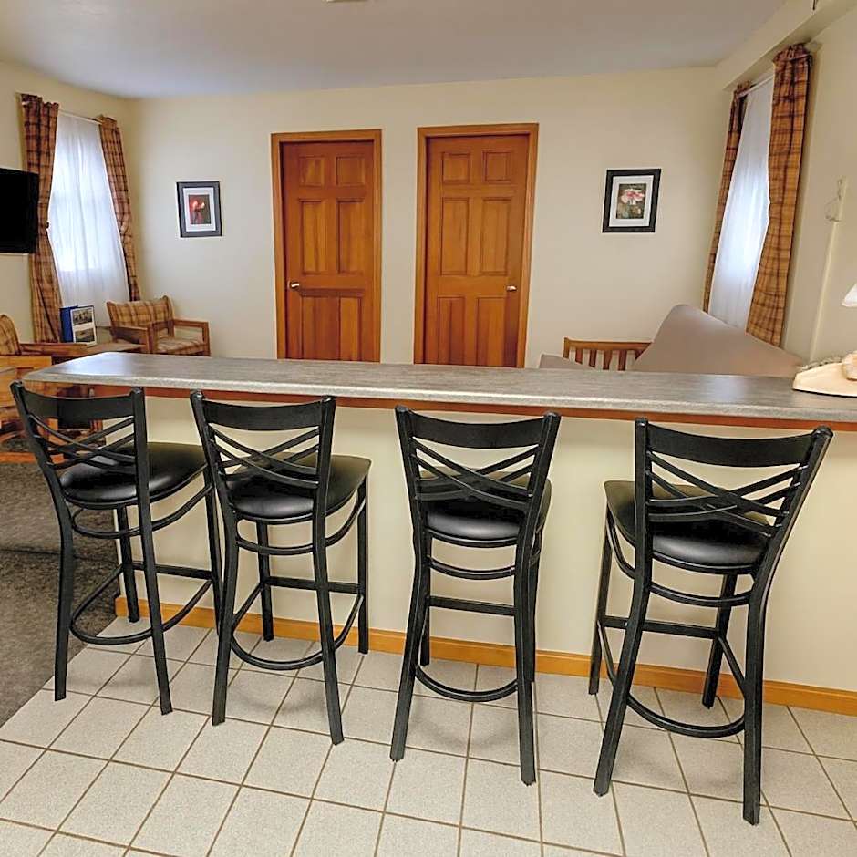 Wilson Lake Inn