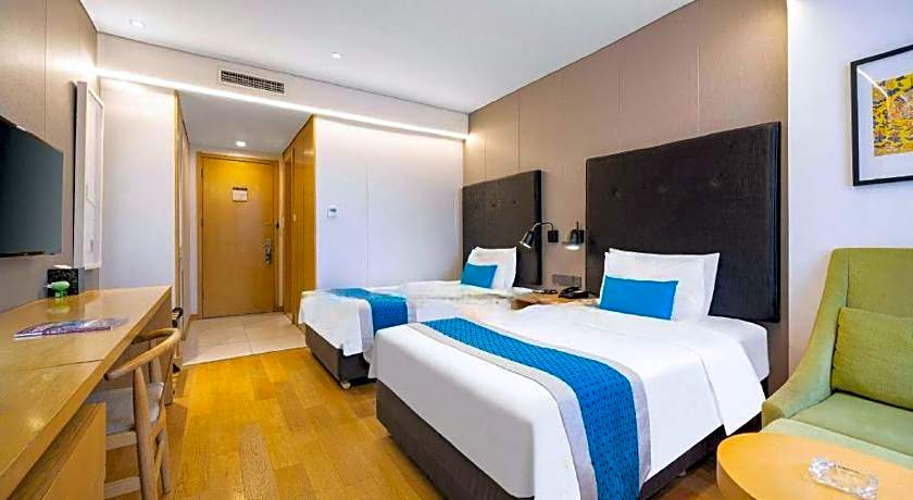 Yitel Shenyang Sanhao Street Shengjing Hospital