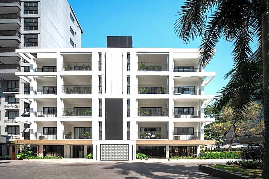 Floral Court Hotel & Residence Sukhumvit 13