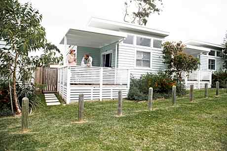 Surfside Cudmirrah Beach