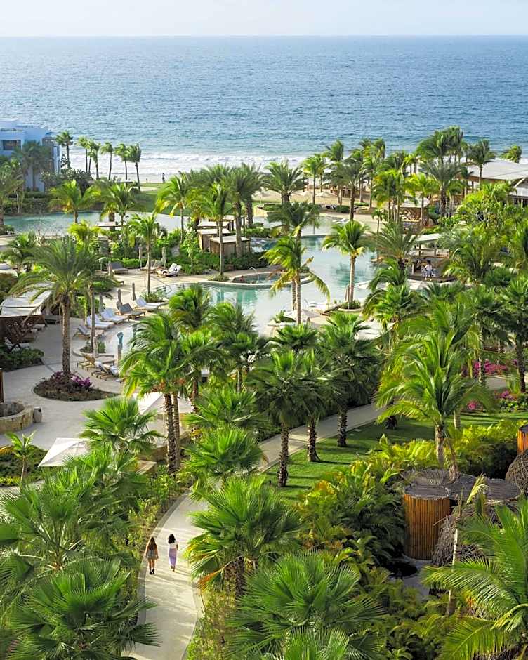 Conrad Punta de Mita