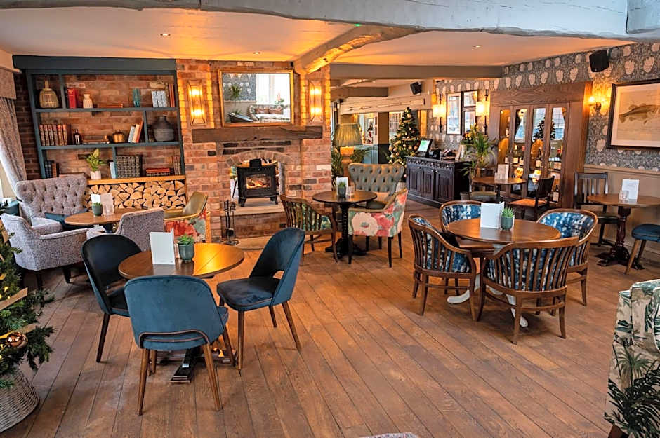 Riverside Hotel by Chef & Brewer Collection