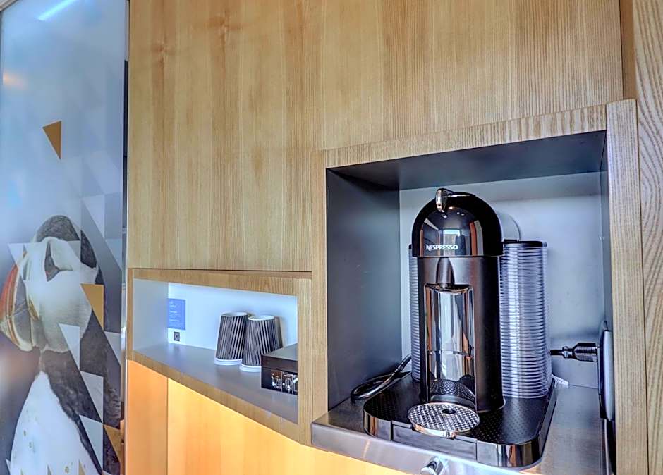 Alt Hotel St. John's