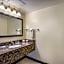 Clarion Inn & Suites Central Clearwater Beach
