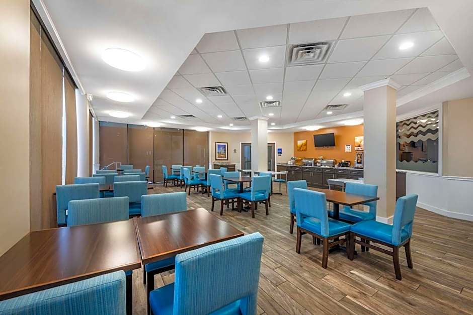 Comfort Inn & Suites Daytona Beach Oceanfront