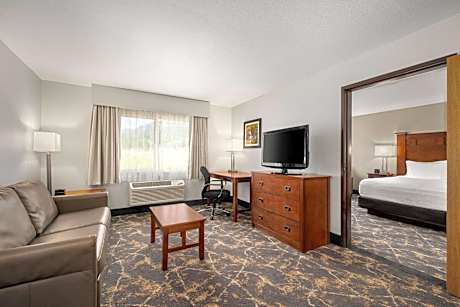 King Suite with Spa Bath