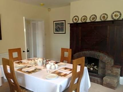 Whitethorn Bed and Breakfast