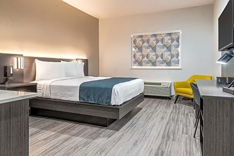 Queen Room - Disability Access - Non-Smoking