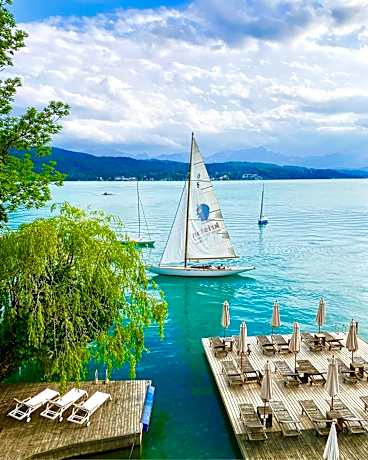 Hotel Schloss Leonstain