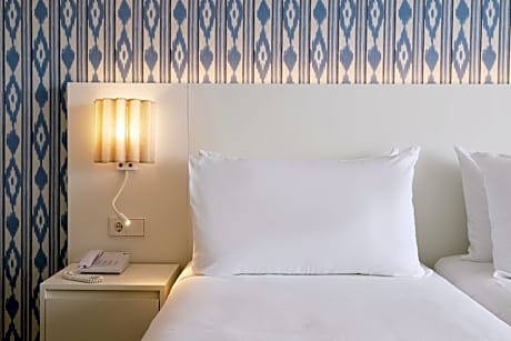 Deluxe Double Room with Balcony and Sea View