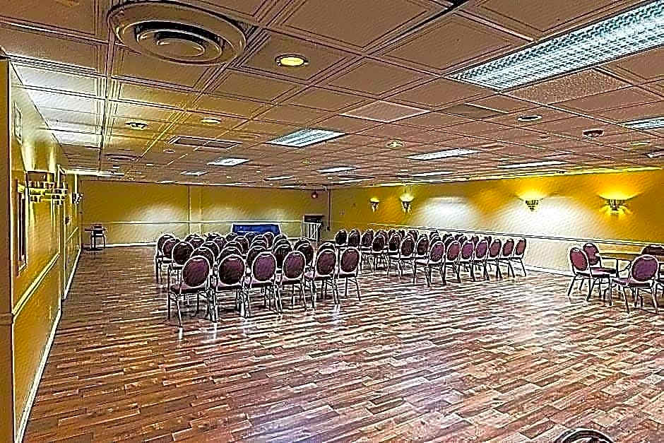 NORTHEAST GARDEN INN.