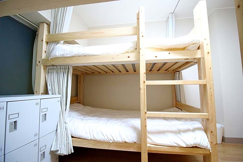 Glocal Nagoya Backpackers Hostel