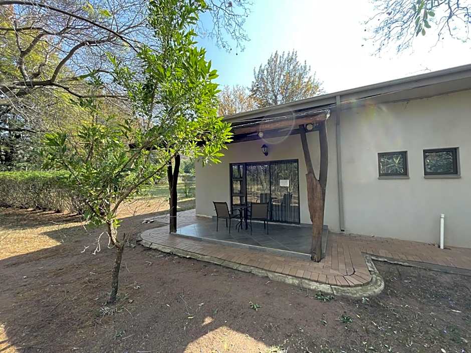 Bush Lovers Lodge