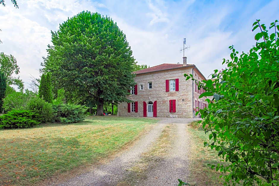 Logis Hotels - Au Colombier du Touron