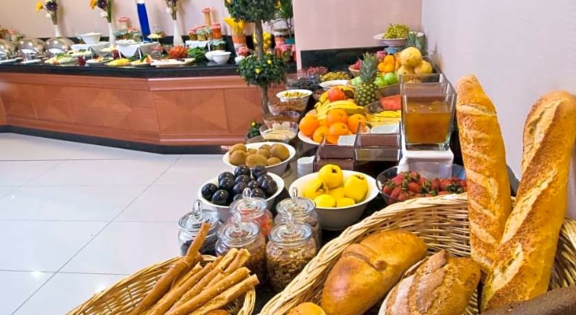 Tugcu Hotel Select
