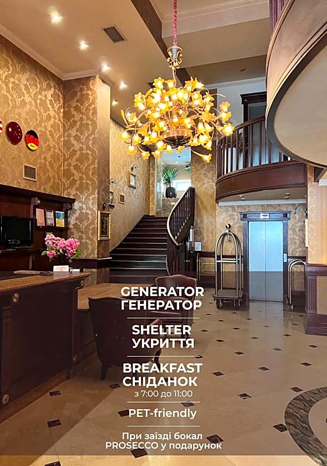 Frapolli Hotel on Deribasivska street