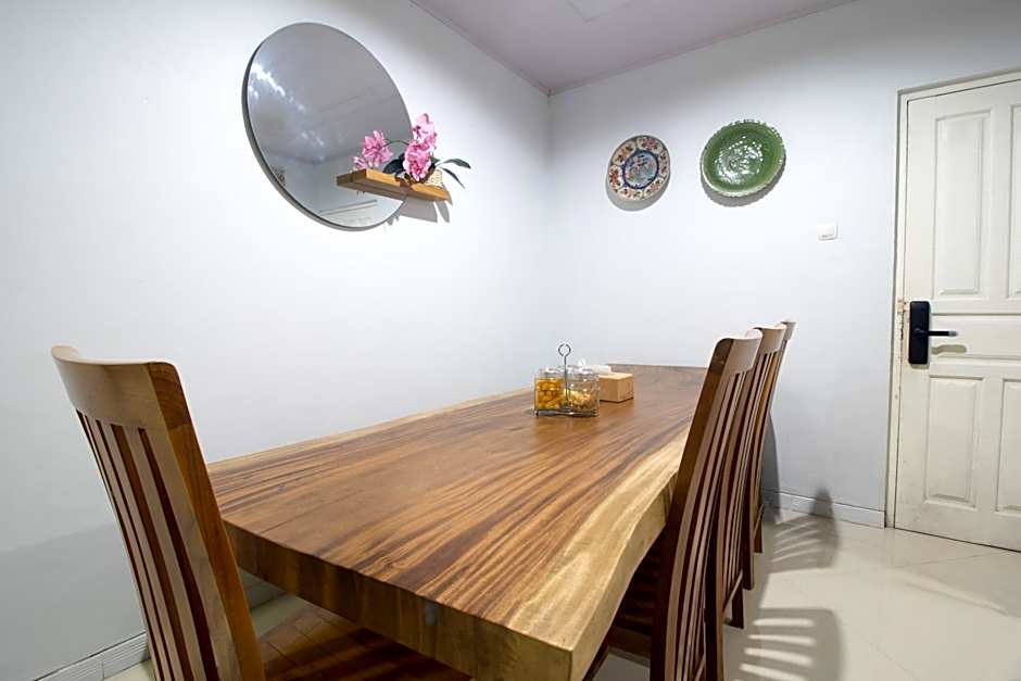 cozy and spacious Apartment in the heart of Yogyakarta