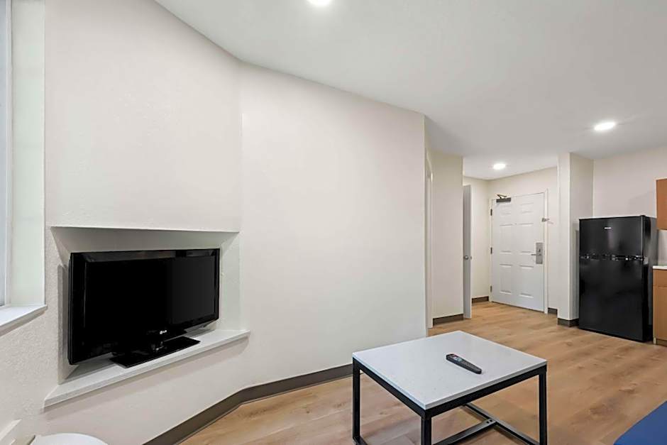MainStay Suites Raleigh North