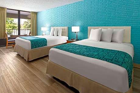 Double Room with Two Double Beds - Disability Access/Non-Smoking