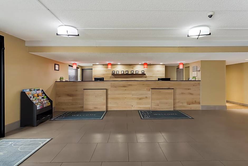 Wingate by Wyndham Lincoln Airport East
