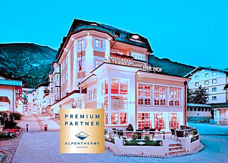 Österreichischer Hof-im Bademantel direkt in die Alpentherme