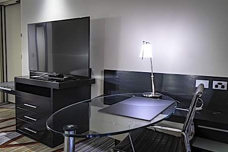 Executive Double Room with Two Double Beds and City View