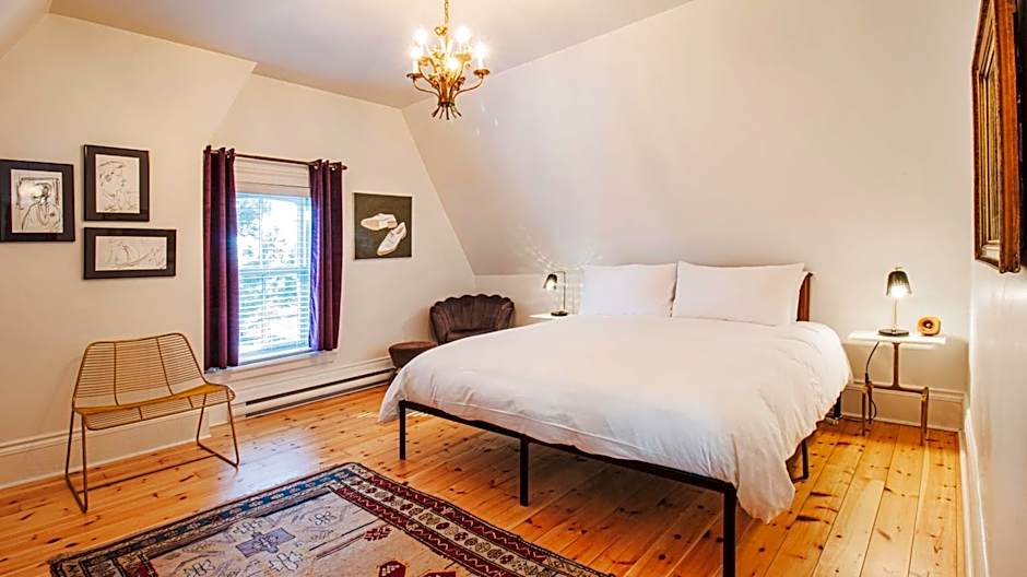 Photo 1 of 5 of Deluxe Suite