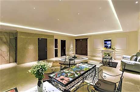 Lessini Premier Double Free 1 Signature Cocktail