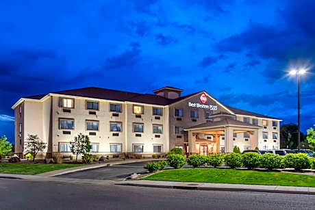 Best Western Plus Eagleridge Inn & Suites