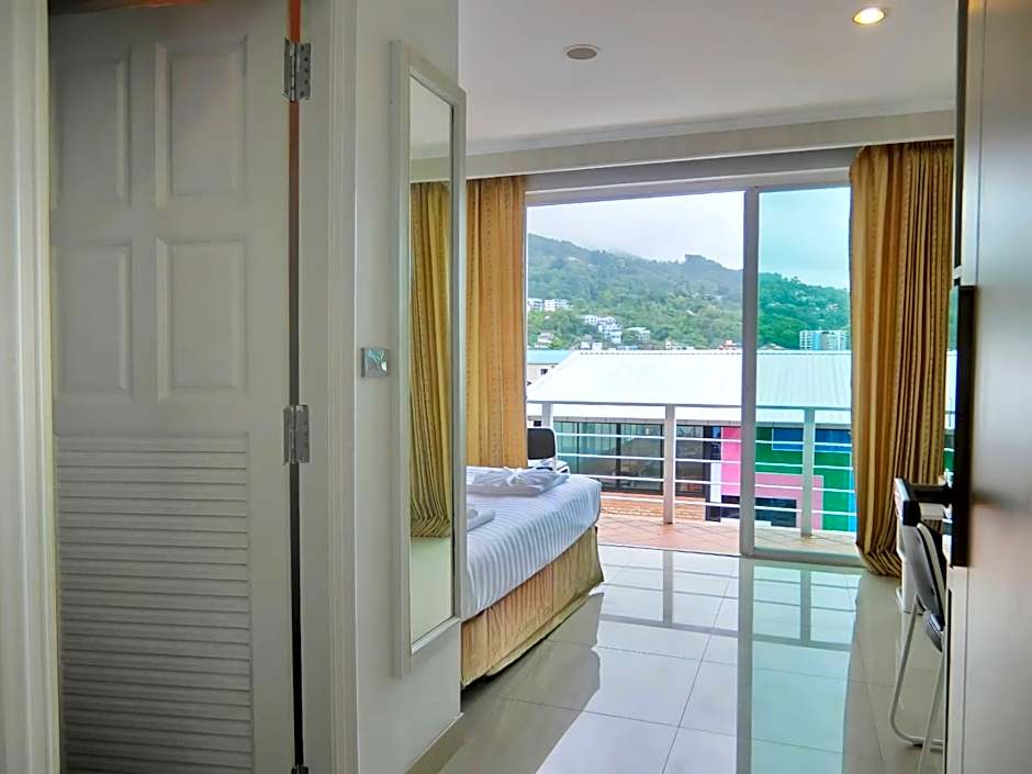 Sira Boutique - Newly renovated