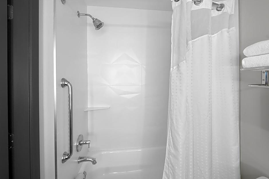 Holiday Inn Hotel & Suites Surrey East - Cloverdale By IHG