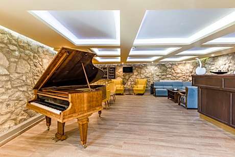 Amstel Hattyú Panzió -Érintésmentes bejelentkezés