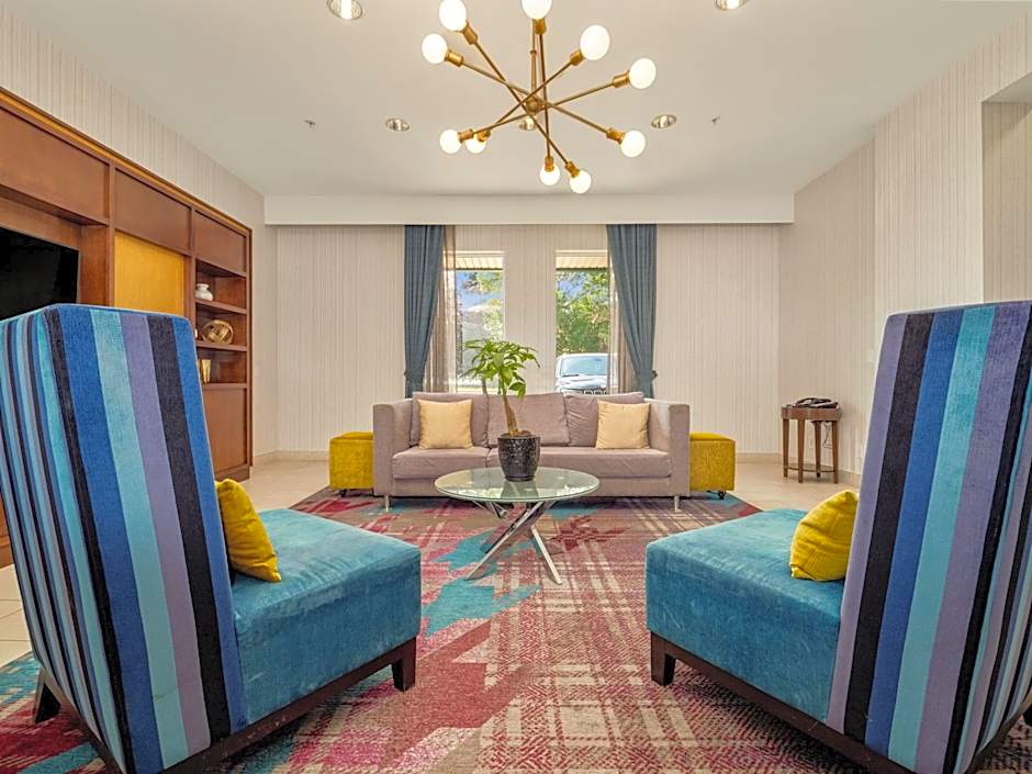 Holiday Inn Conference Centre Edmonton South By IHG