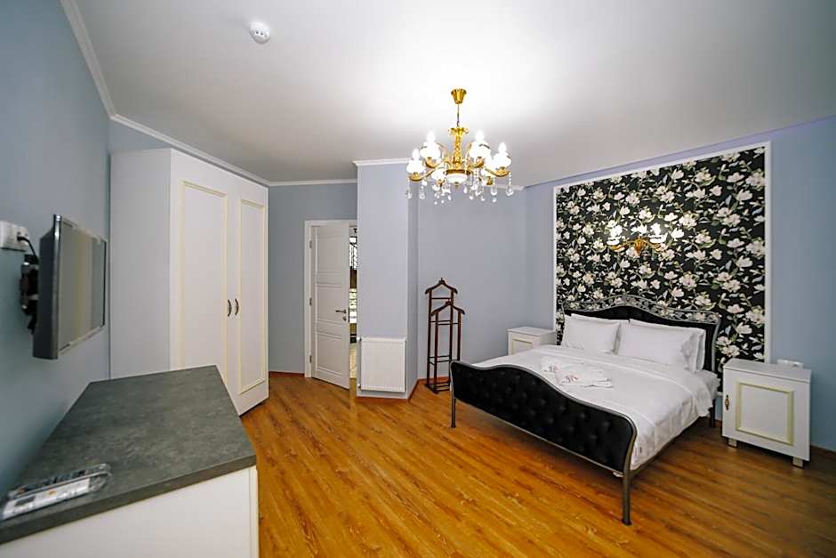 Rose Hotel Vake
