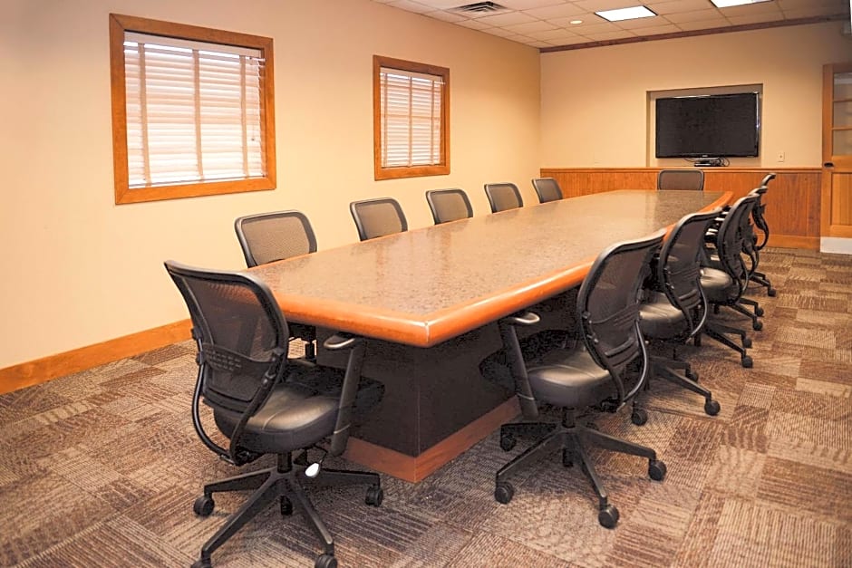 Quality Inn & Suites Ames Conference Center Near ISU Campus