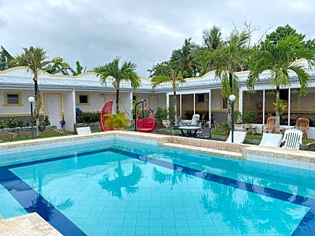 Villa Del Pueblo Inn