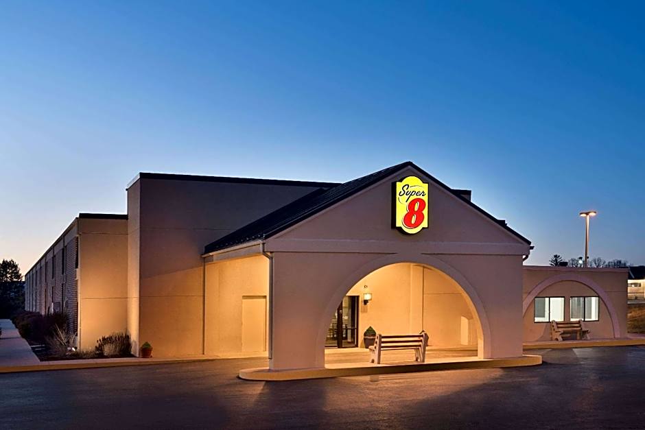 Super 8 by Wyndham Chambersburg I-81