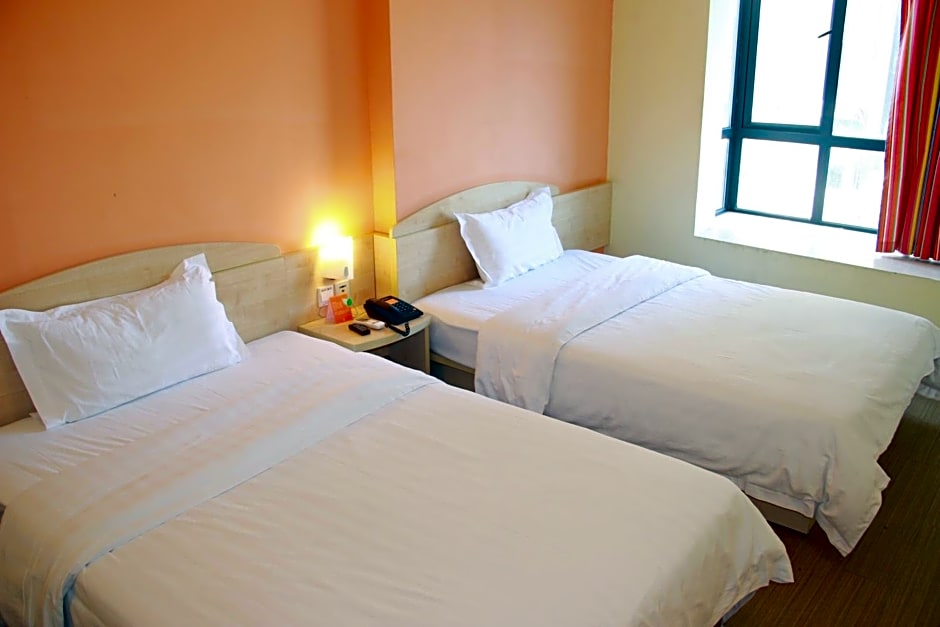 7 Days Inn Guangzhou Zhongshan 1st Overpass Branch