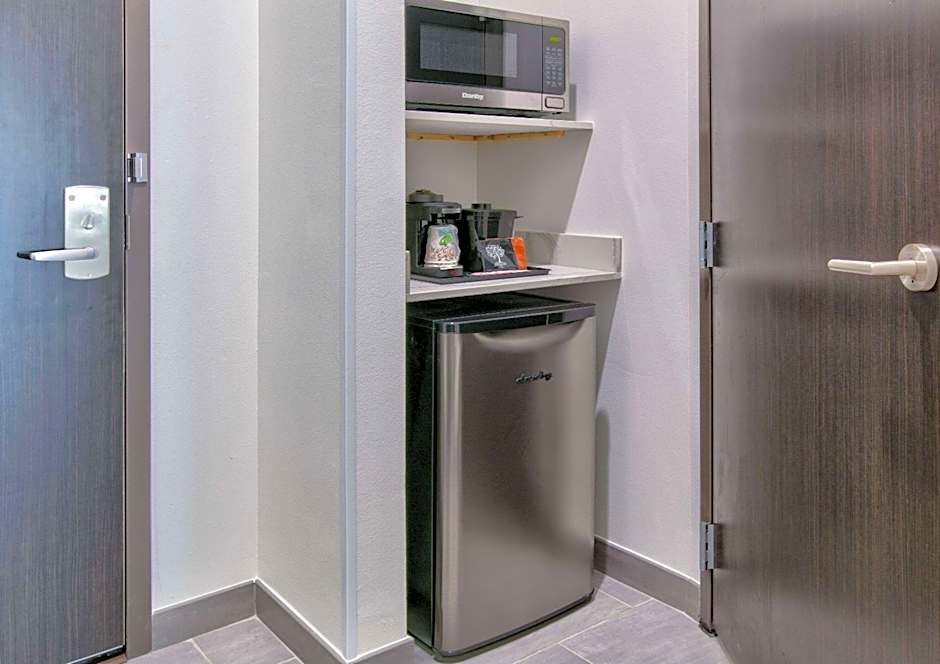 La Quinta Inn & Suites by Wyndham Terrell