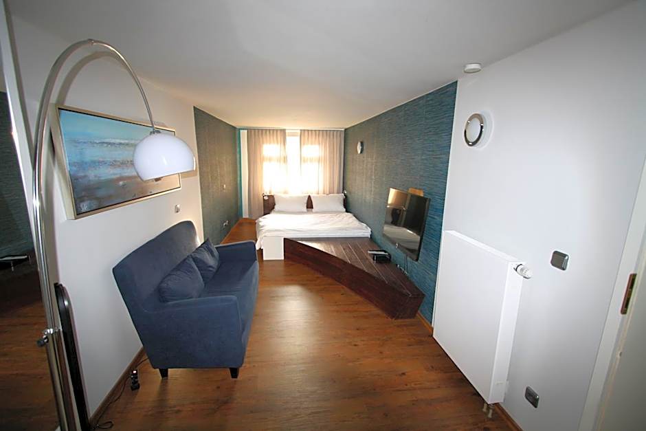 Elements Hotel