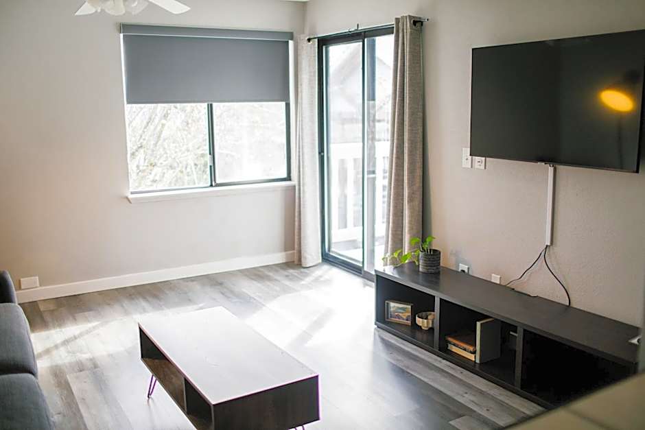 Friday Harbor Suites